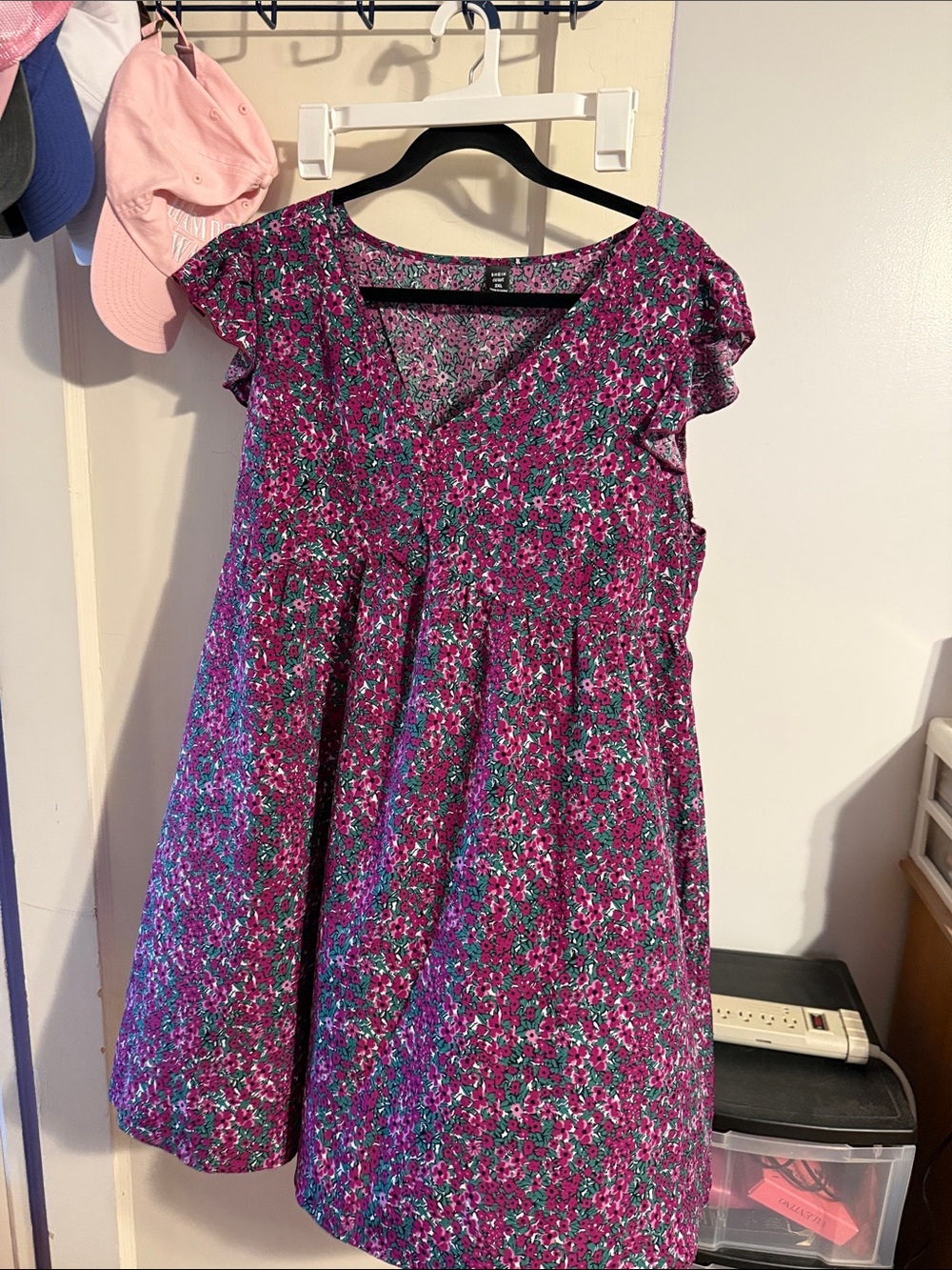 SHEIN Purple Floral V-Neck Casual Dress